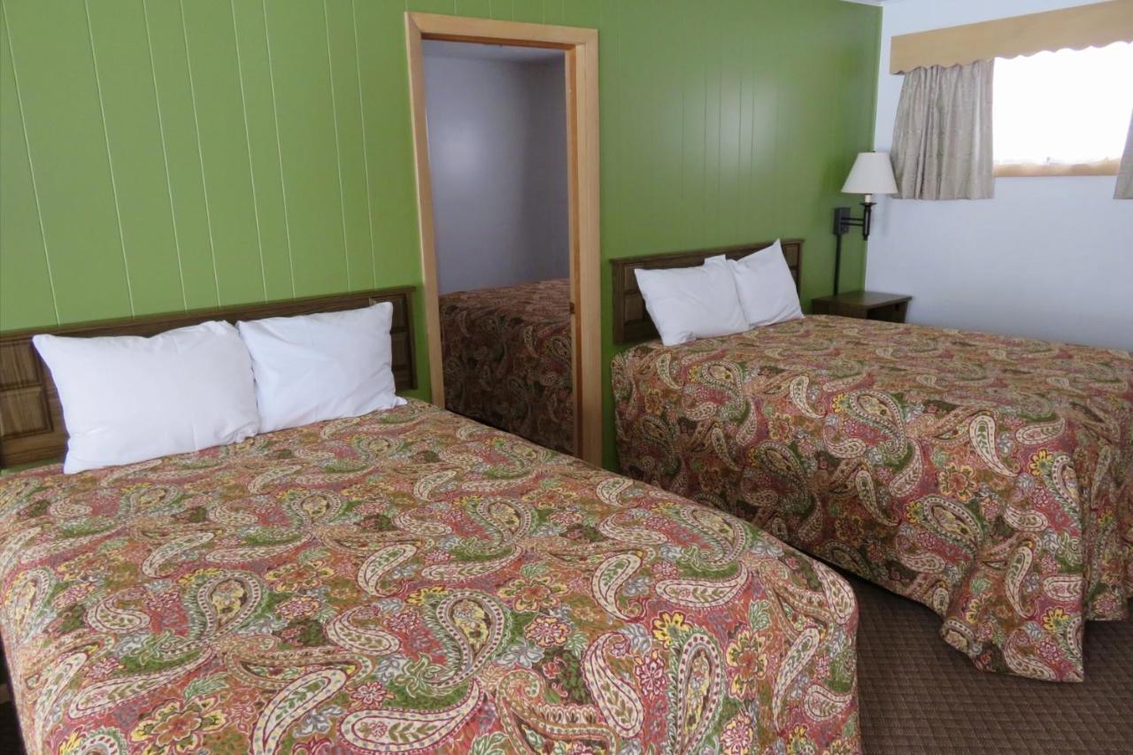 Cedars Motel Ironwood Eksteriør billede