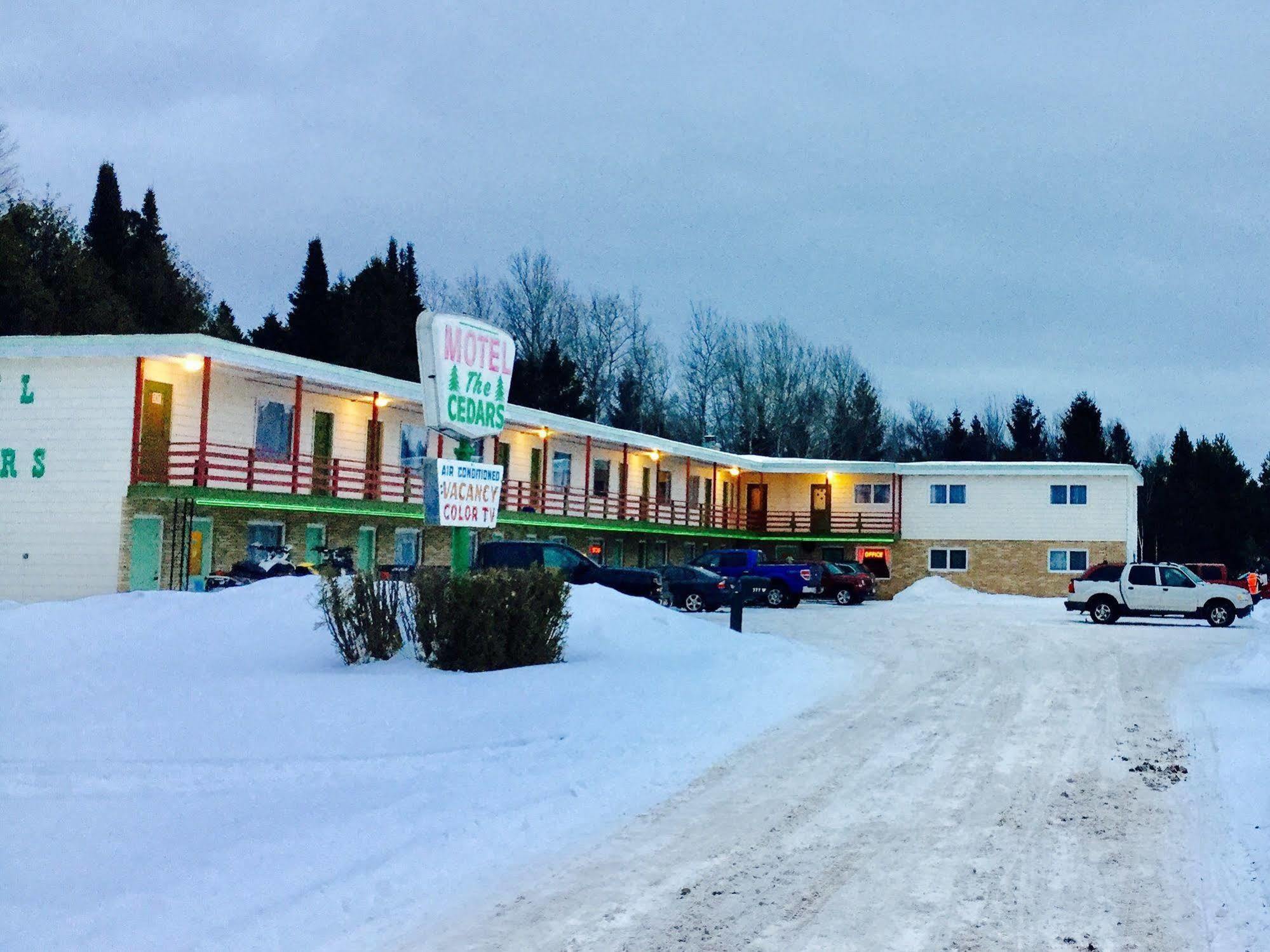 Cedars Motel Ironwood Eksteriør billede