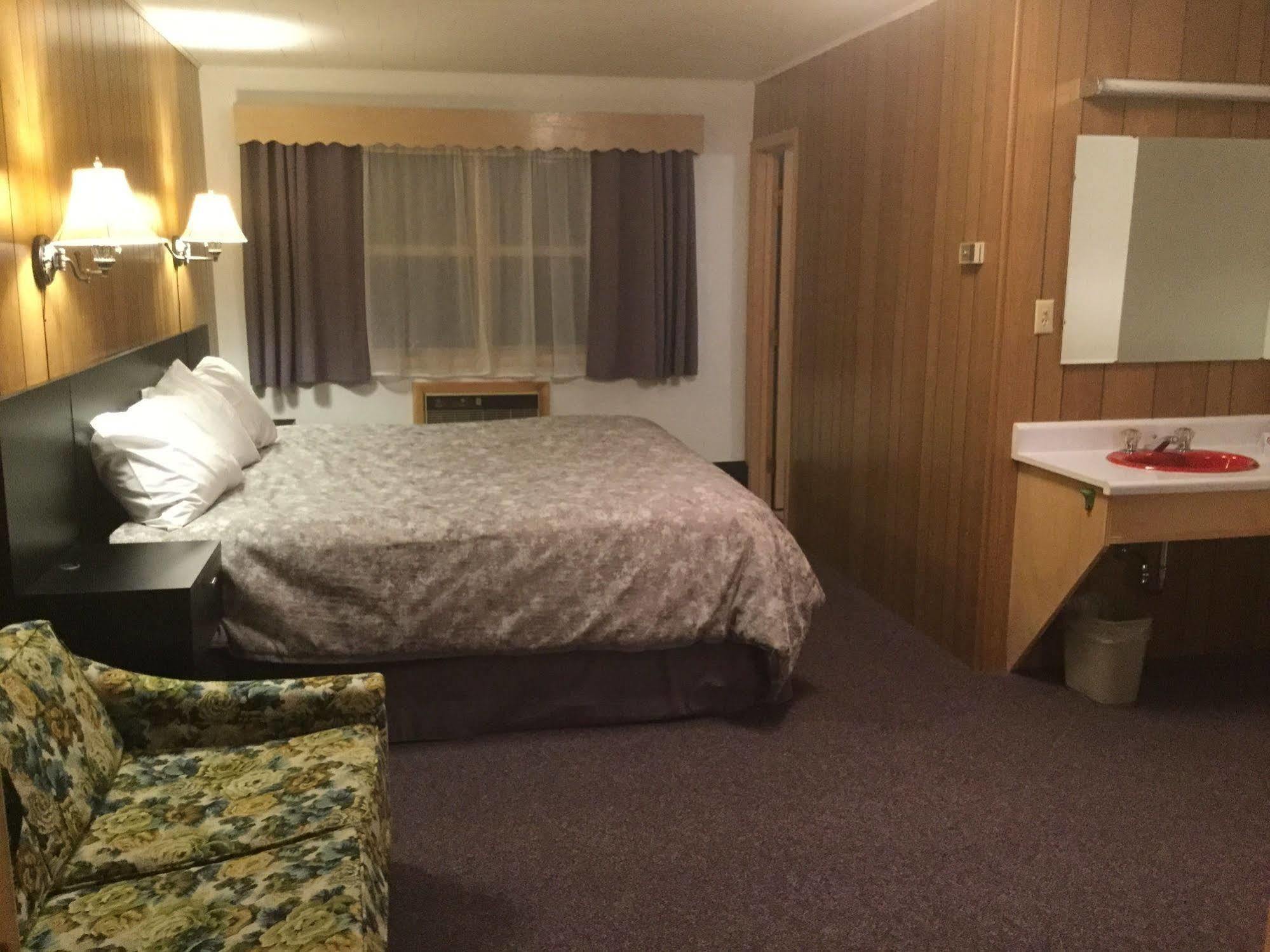 Cedars Motel Ironwood Eksteriør billede